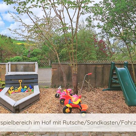 Hofgut Eveshausen - Das Ferienhaus In Der Natur Fuer Familien Und Gruppen Dommershausen Eksteriør bilde